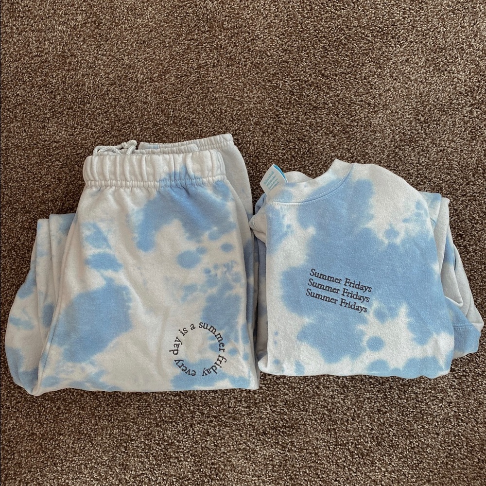 Summer Fridays sold out sweat set